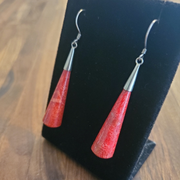 Red Rod earrings from Bali - Picture 2 of 5